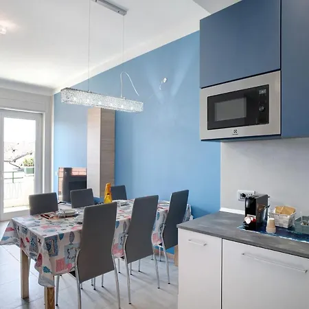 Apartment Glamuor 1 *